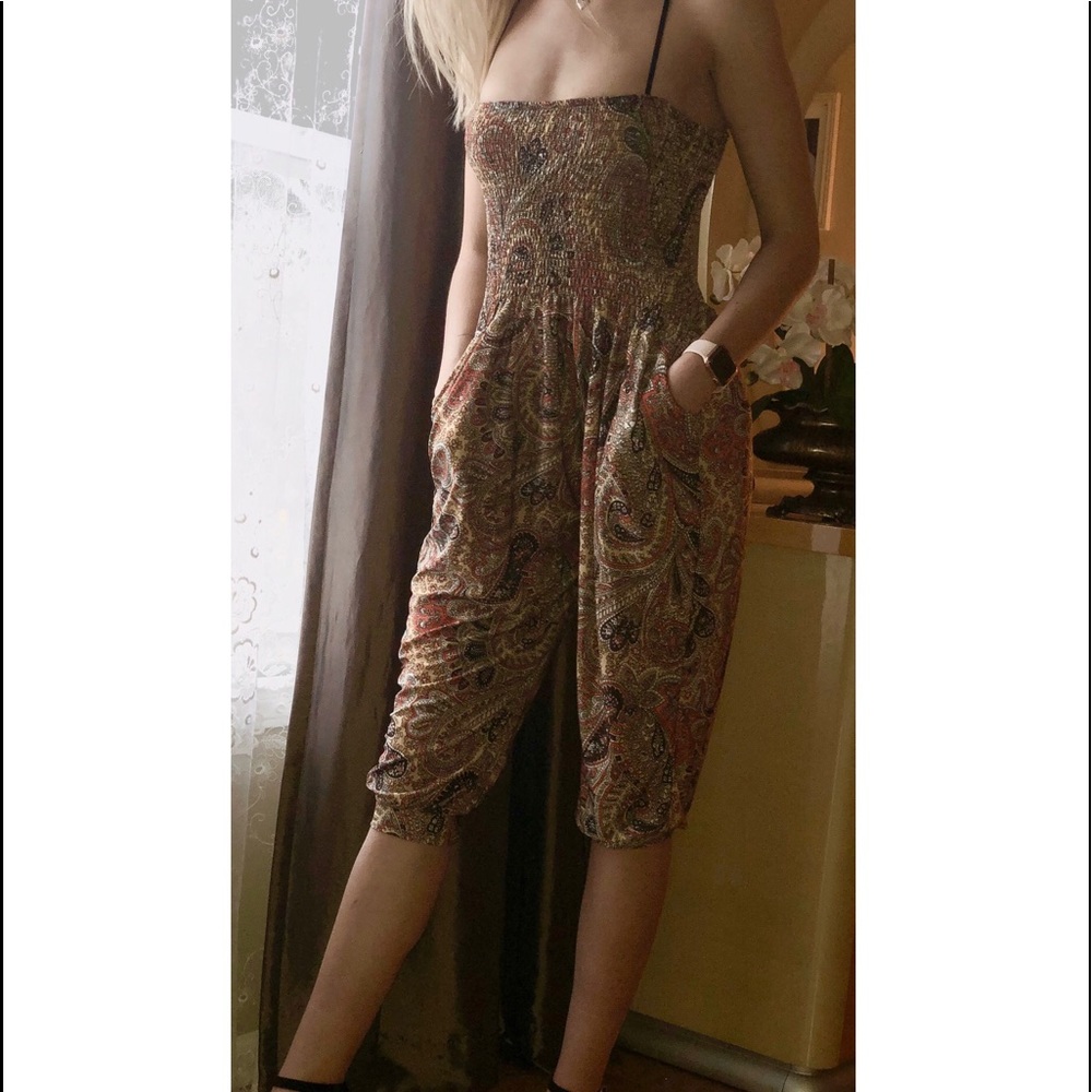 || UNIQUE JUMPSUIT ||